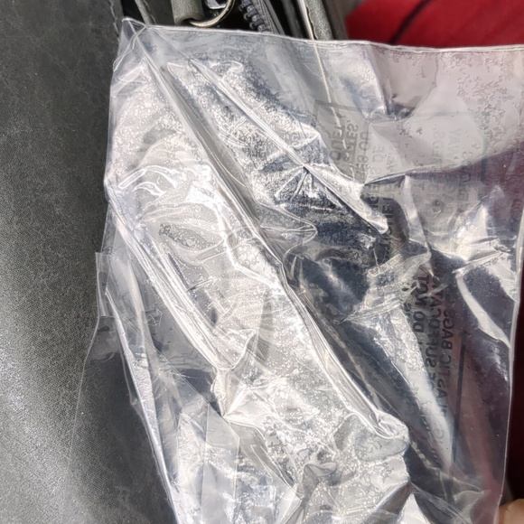 BotkierTrigger Flap Leather Wallet - Picture 10 of 11